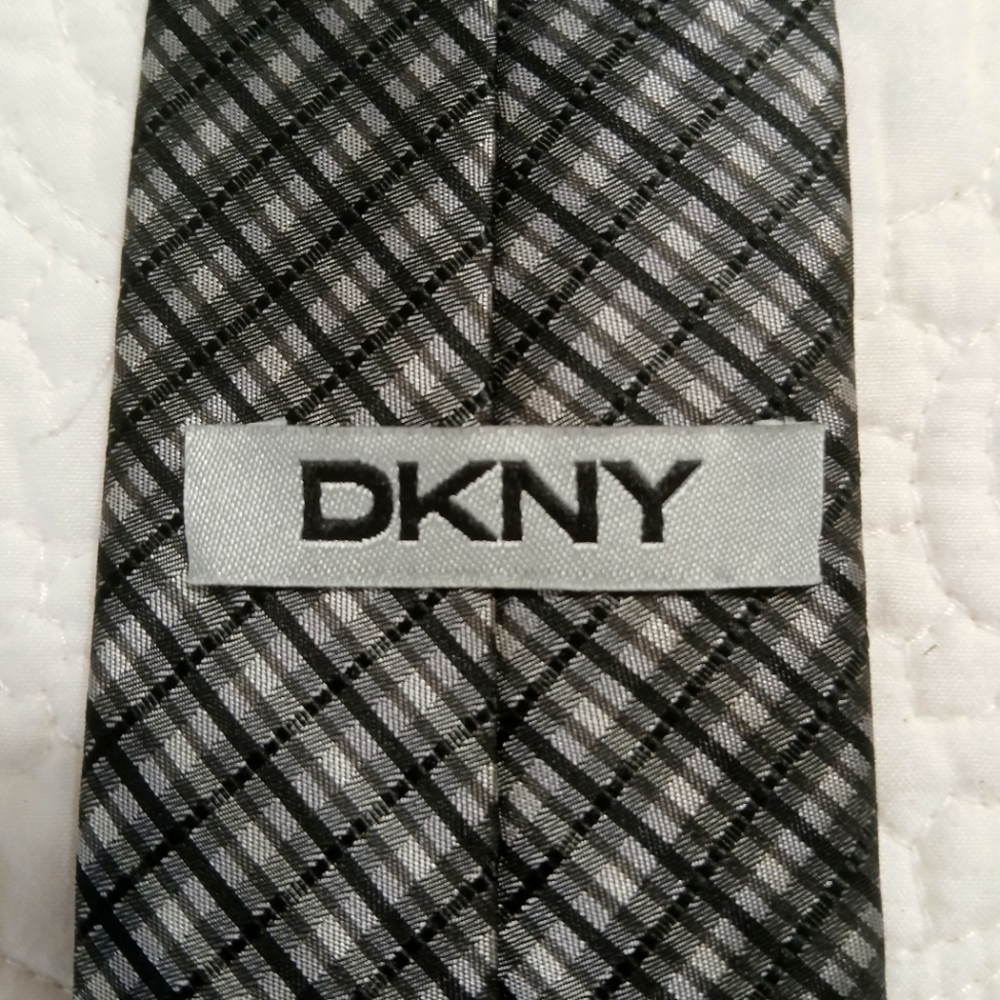 DKNY Necktie NWOT - Picture 4 of 5